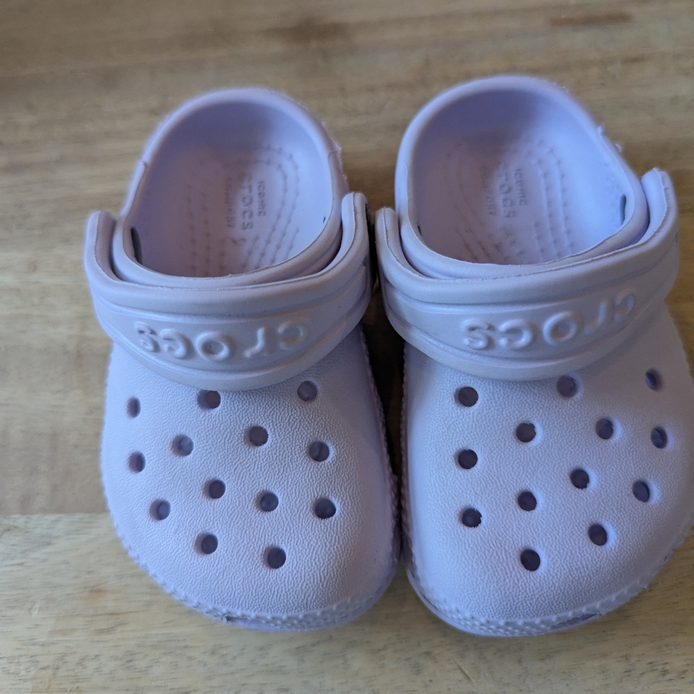 NWOT Crocs Kids Classic Clog - Lavender